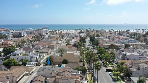 320 7th St, Huntington Beach, CA, 92648-4607 | Card Image