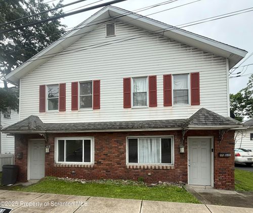 450 N Main St, Taylor, PA, 18517-1108 | Card Image