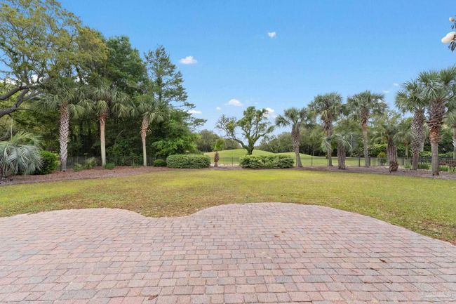 7008 Turnberry Cir, House other with 4 bedrooms, 2 bathrooms and 3 parking in Navarre FL | Image 40