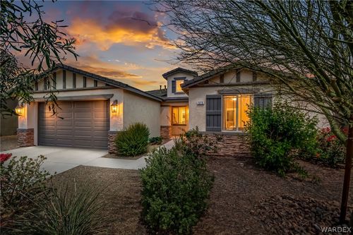 573 Paddock Dr, Bullhead City, AZ, 86442-4215 | Card Image