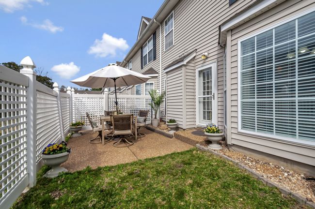 Private backyard space | Image 25