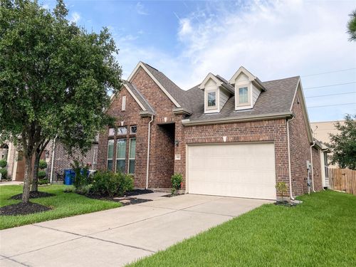 1527 Kent Valley Ln, Rosenberg, TX, 77471-6627 | Card Image