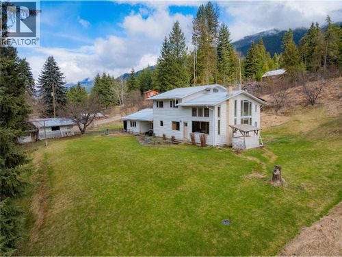 6943 Kanigan Rd, Winlaw, BC, V0G2J0 | Card Image
