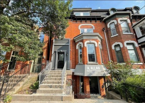 201-210 Carlton St, Toronto, ON, M5A2L1 | Card Image