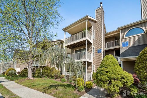 21 Lear Ct, East Brunswick, NJ, 08816-1863 | Card Image