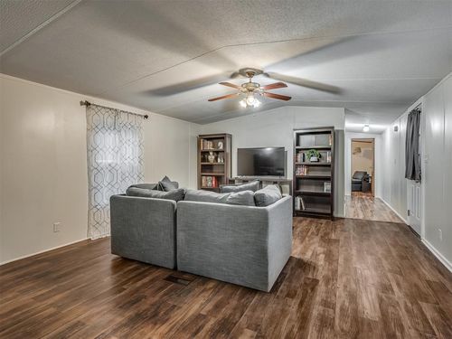 1714 144th Ave Se, Norman, OK, 73026-8730 | Card Image