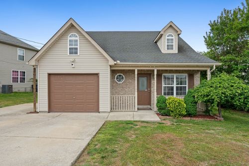 888 Pin Oak Dr, Antioch, TN, 37013-1532 | Card Image