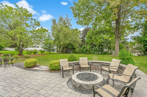 3002 Dartmouth Drive, Janesville, WI, 53548 | Card Image