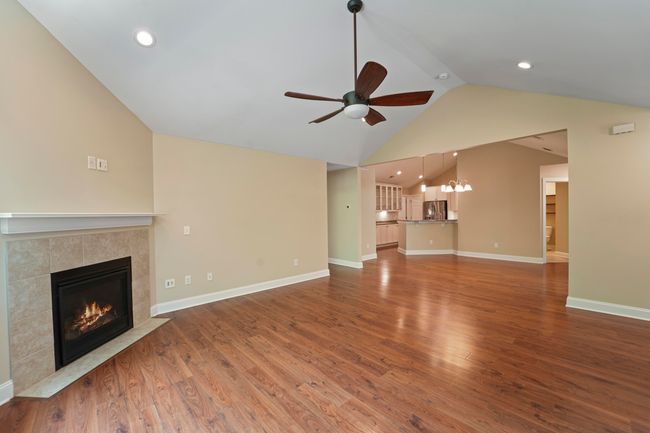gas fireplace | Image 7
