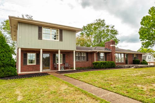 109 Lakeview Dr, Hendersonville, TN, 37075-5307 | Card Image