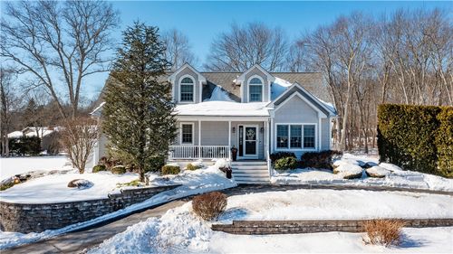 11 Nottingham Dr, Hope, RI, 02831-1820 | Card Image