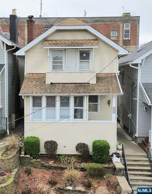 1131 43rd Street, North Bergen, NJ, 07047 | Card Image