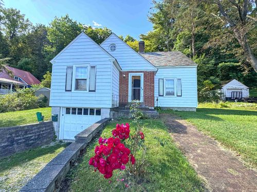 110 Coulter Street, Bennington, VT, 05201 | Card Image
