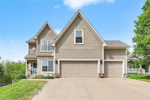 1606 Curtis Dr, Greenwood, MO, 64034-8701 | Card Image