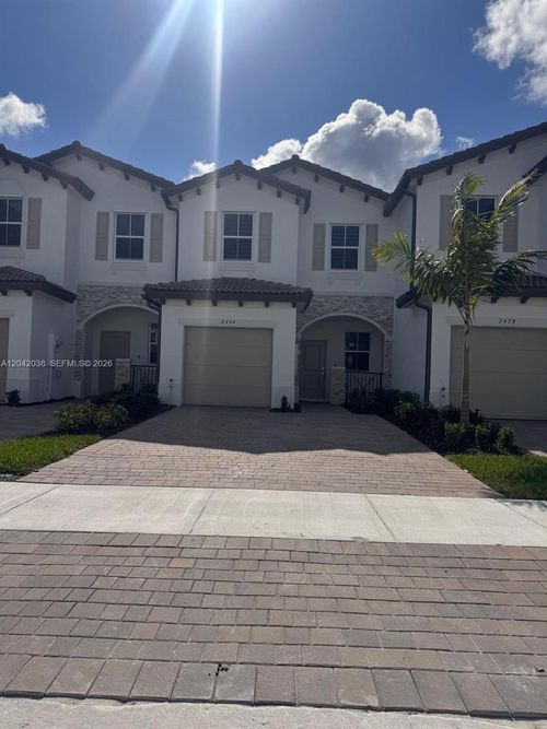 0-2444 Se 29th Street, Homestead, FL, 33035 | Card Image