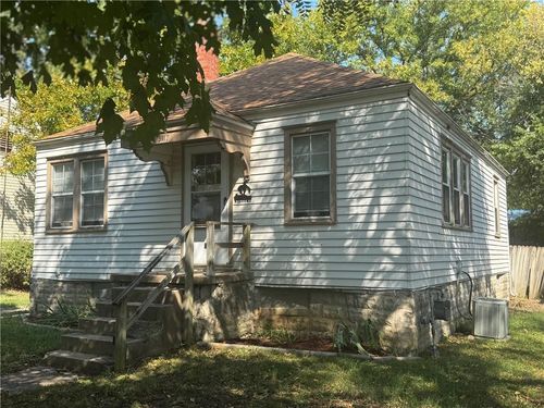 3117 Corning Ave, Parsons, KS, 67357-3937 | Card Image