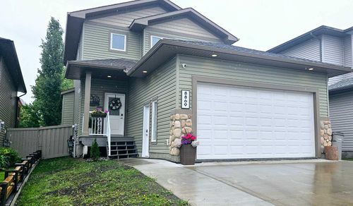 8869 96 Ave, Grande Prairie, AB, T8X0N2 | Card Image