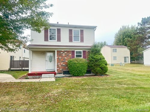 2824 Roundtree Dr, Troy, MI, 48083-2330 | Card Image