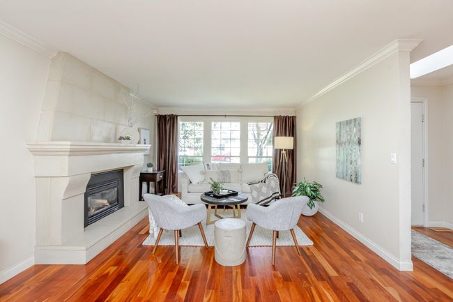 1015 163 St, House other with 3 bedrooms, 3 bathrooms and 6 parking in Surrey BC | Image 4