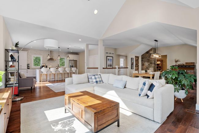 859 Excelsior Blvd, House other with 5 bedrooms, 3 bathrooms and null parking in Excelsior MN | Image 7