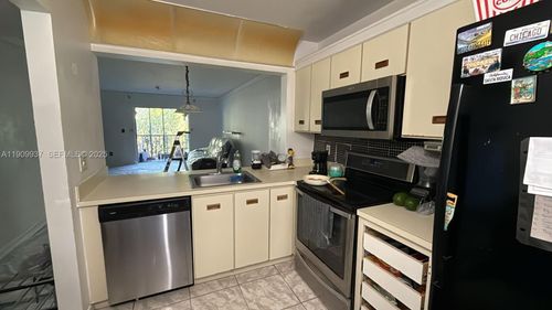 203-3-430 Ne 210th Circle Ter, Miami, FL, 33179-1851 | Card Image