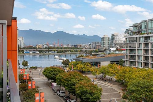 605-123 W 1st Ave, Vancouver, BC, V5Y0E2 | Card Image