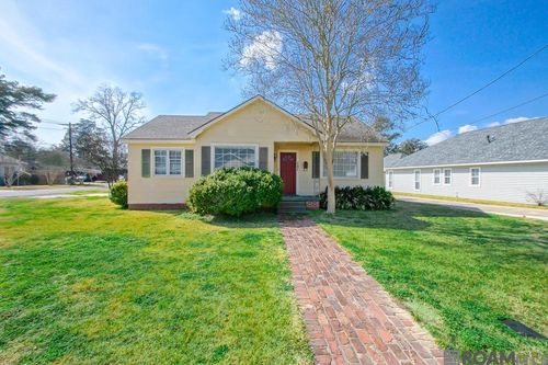 201 Lejeune St, New Roads, LA, 70760-3627 | Card Image