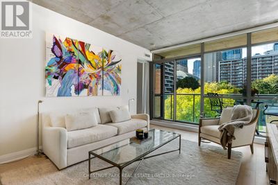 302 - 285 Mutual St, Condo with 2 bedrooms, 2 bathrooms and 1 parking in Toronto ON | Image 1