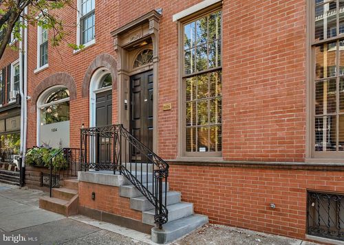 1606 Pine St, PHILADELPHIA, PA, 19103-6711 | Card Image