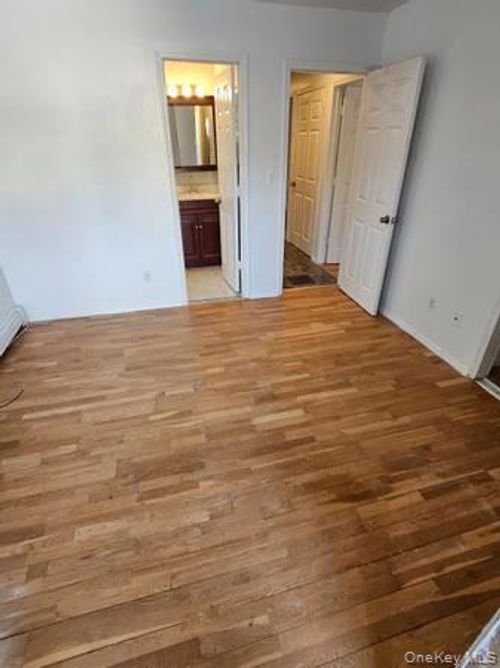 83 240th St, Bellerose, NY, 11426-1307 | Card Image