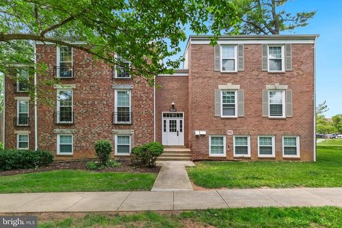 201-824 Quince Orchard Blvd, GAITHERSBURG, MD, 20878-1739 | Card Image