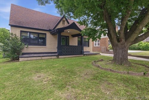 831 S Jamestown Ave, Tulsa, OK, 74112-3839 | Card Image