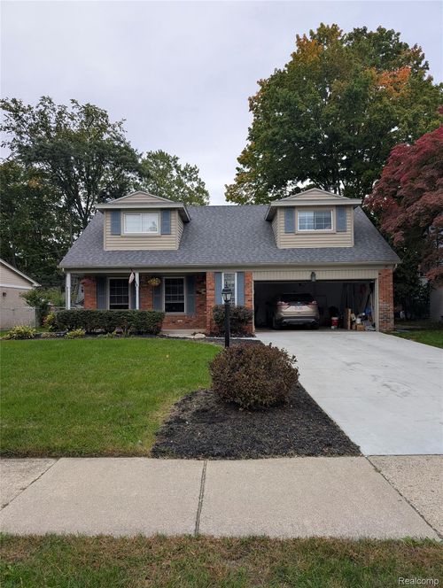 27058 Belmont Lane, Southfield, MI, 48076 | Card Image