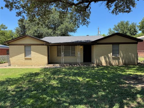 8552 Gibbs Dr, White Settlement, TX, 76108-2911 | Card Image