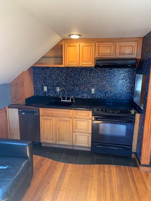 2-1034 N Main St, Randolph, MA, 02368-3005 | Card Image