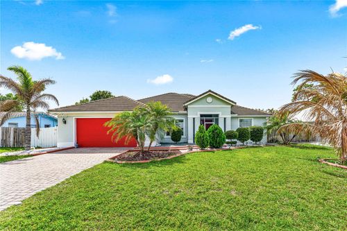 898 Sw Curtis St, Port St Lucie, FL, 34983-1935 | Card Image