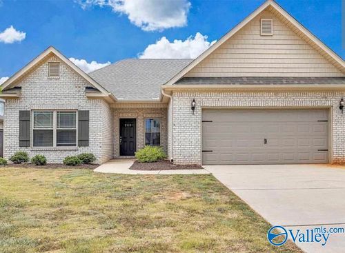 203 Portrait St, Meridianville, AL, 35759-2704 | Card Image