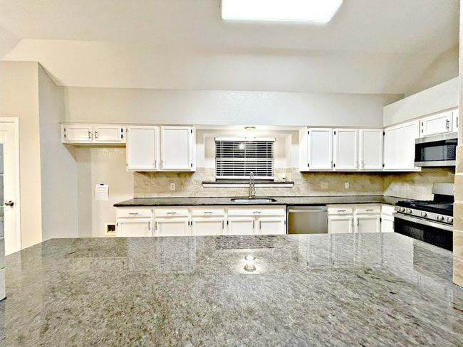 8501 Priest River Dr, House other with 4 bedrooms, 3 bathrooms and null parking in Round Rock TX | Image 11