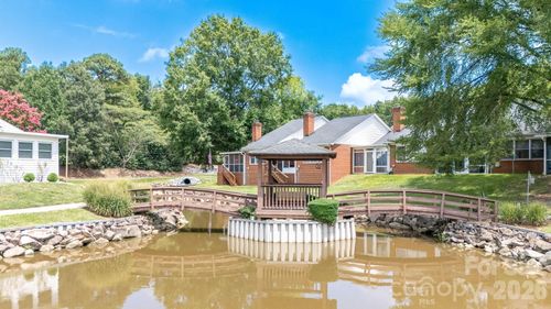 19940 Oak Leaf Cir, Cornelius, NC, 28031-9632 | Card Image