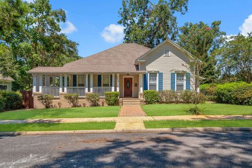 214 W Sharon St, Quincy, FL, 32351-1735 | Card Image