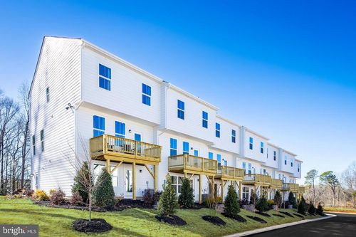 1004 Destrier St, RANSON, WV, 25438 | Card Image