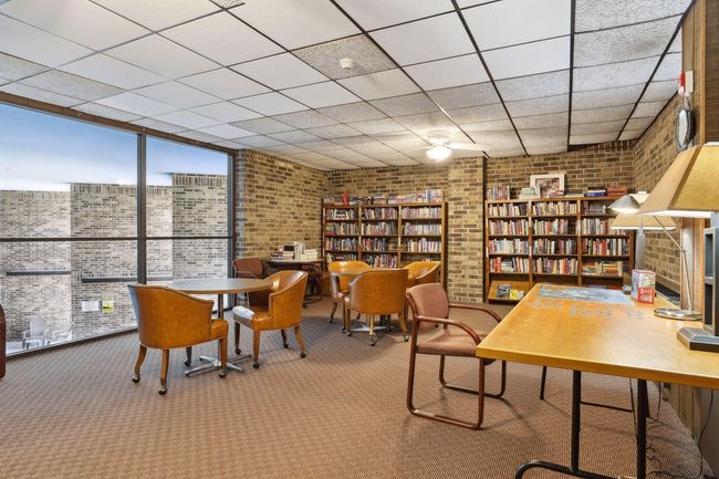 APT-306 - 2240 Midland Grove Rd, Condo with 2 bedrooms, 2 bathrooms and null parking in Roseville MN | Image 11