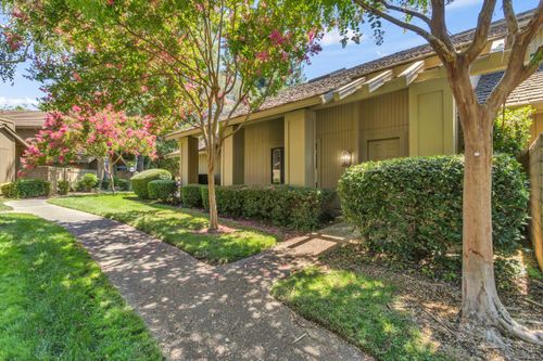 2206 Promontory Point Ln, Gold River, CA, 95670-7281 | Card Image