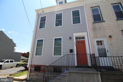 332 Cherry St, WEST READING, PA, 19611-1238 | Card Image