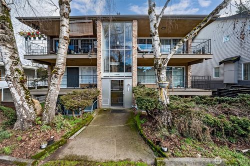 apt-1-6-12030 32nd Ave Ne, Seattle, WA, 98125-5521 | Card Image