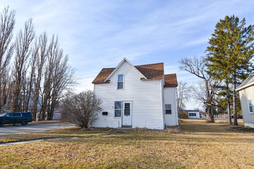 715 8th St E, Thief River Falls, MN, 56701-1361 | Card Image