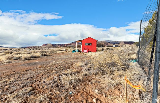 Exterior space with an outbuilding and a rural view | Image 5