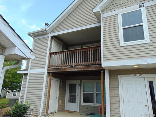 1429 Millbrook Trl, Ann Arbor, MI, 48108-5916 | Card Image