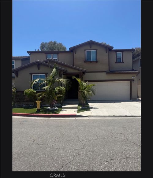 16052 Columbus Ln, North Hills, CA, 91343-2157 | Card Image