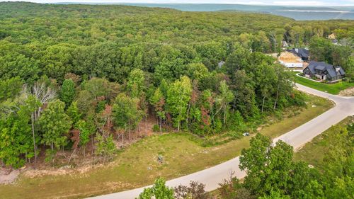 3274 River Gorge Dr, Chattanooga, TN, 37419-2454 | Card Image